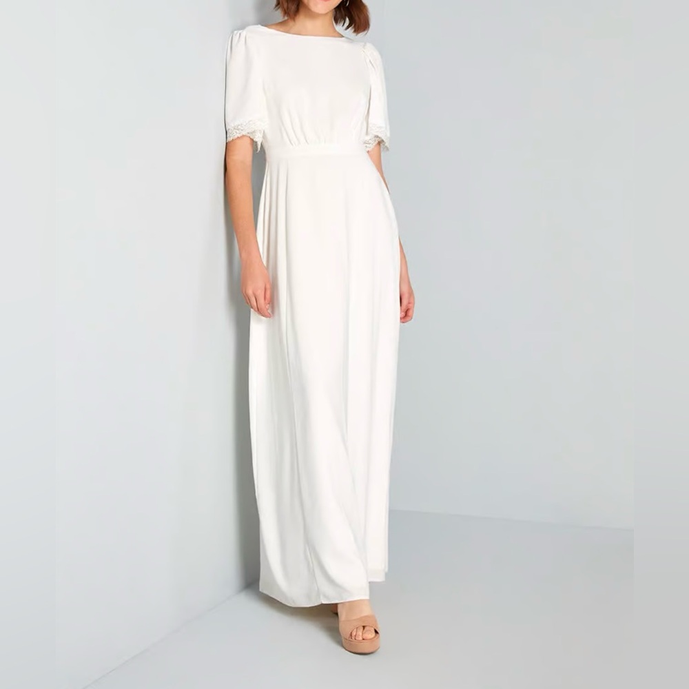 ModCloth Lace You Down the Aisle Maxi Dress White  Size 4